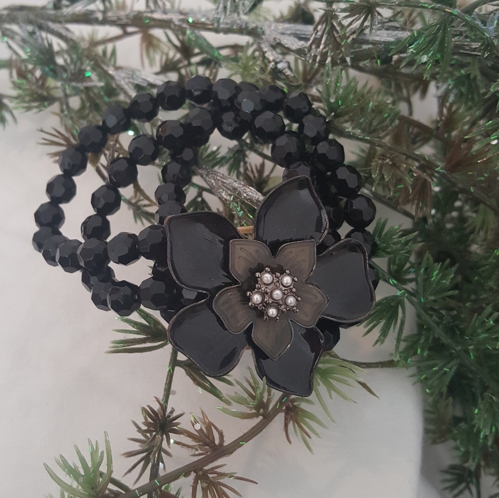 Flower bracelet